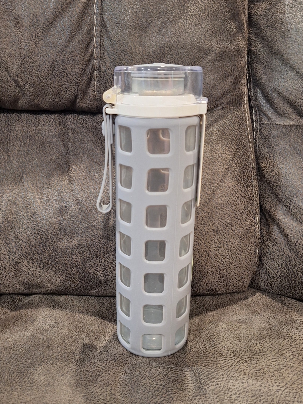 Ello Glass Water Bottle with Protective Grey Silicone Sleeve